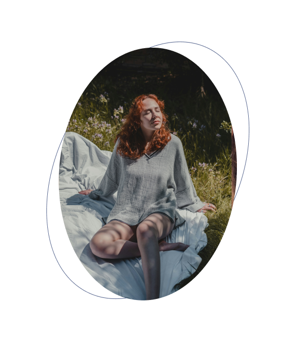 femme en train de se reposer femme en train de se reposer